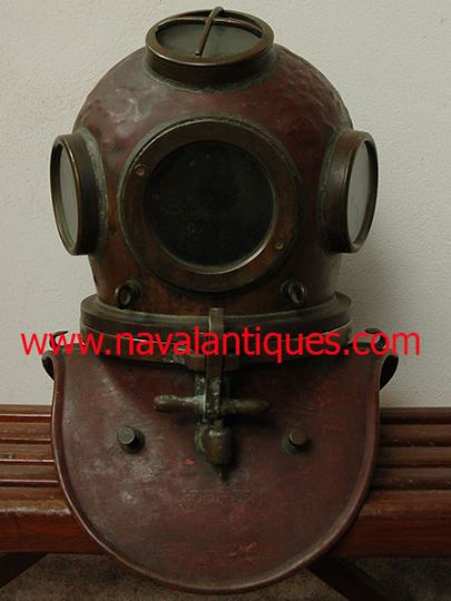 Escafandra antigua Siebe Gorman